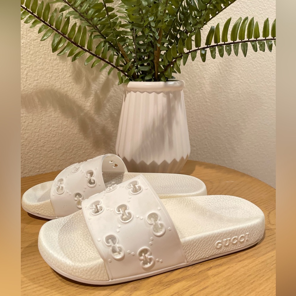 White Gucci Slides Sz 7.5